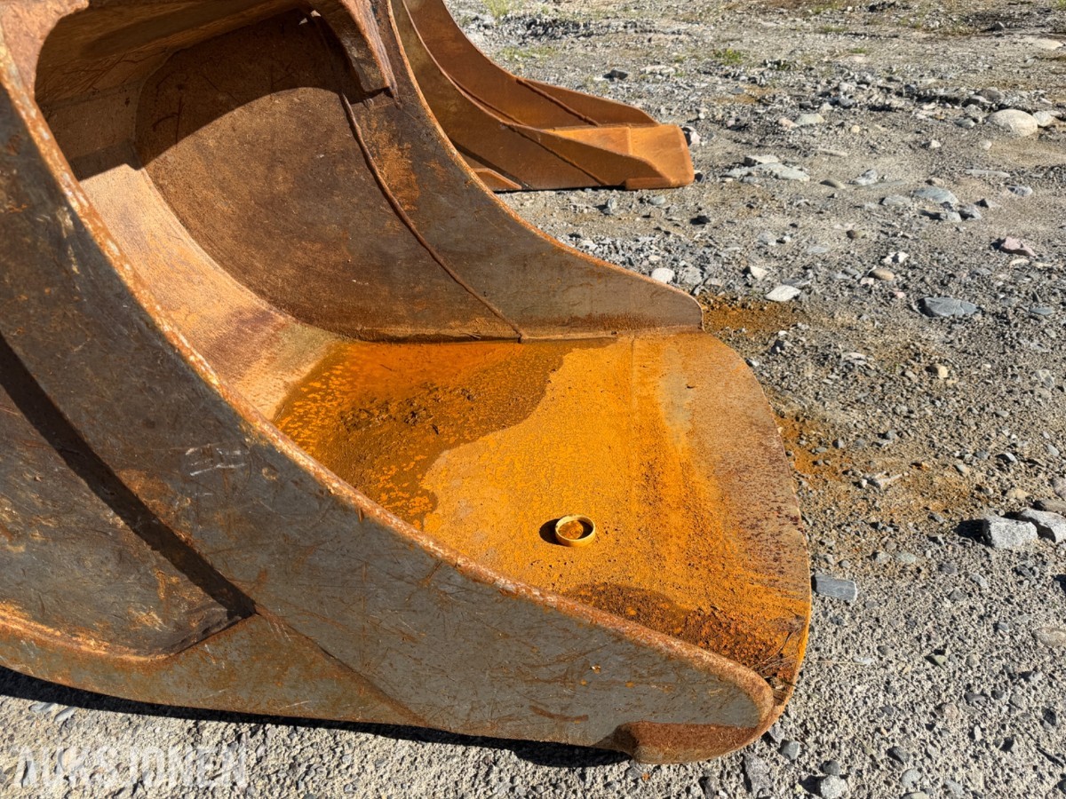 2015 SB dyp graveskuffe, S60 feste, 650 liter