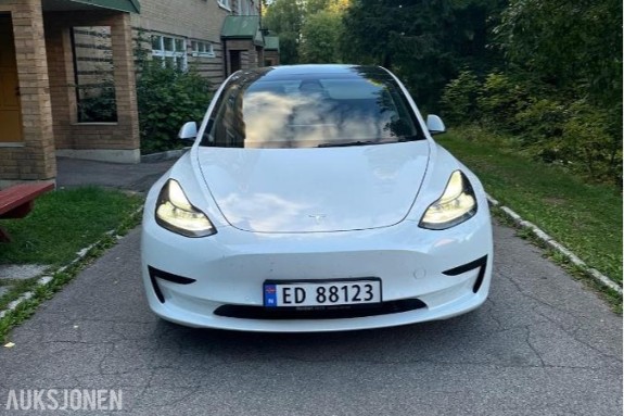 2022 Tesla Model 3 Standard Range Plus Cruisekontroll, Ryggekamera, Panorama soltak