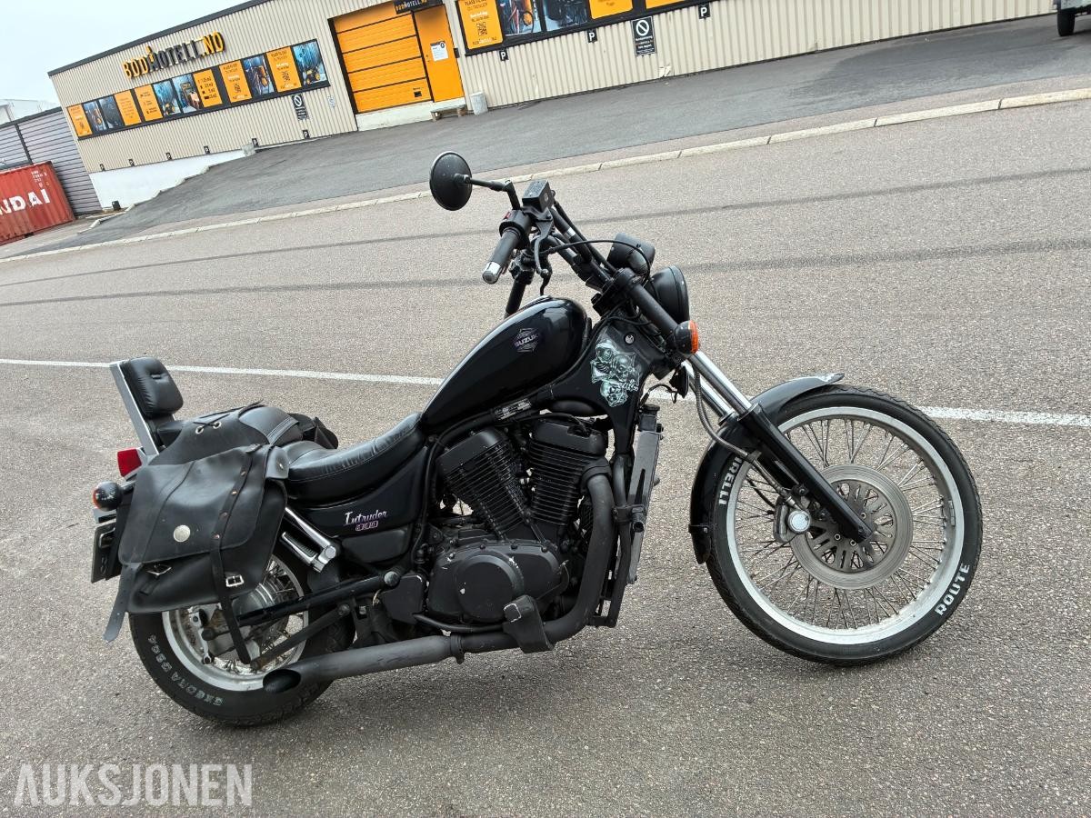 1995 Suzuki VS 800 Intruder