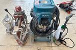 Makita VC3211M industristøvsuger med kjerneborstativ og trykksprøyte