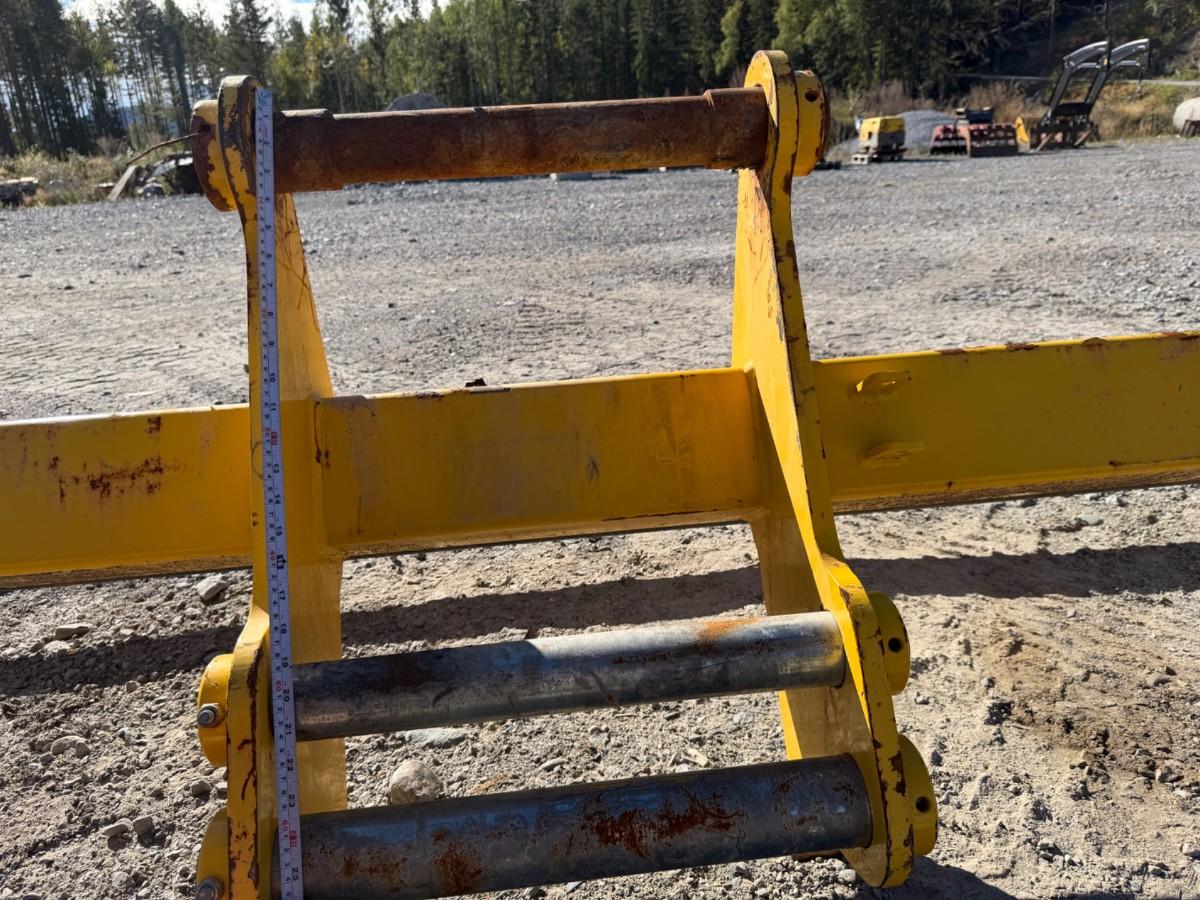2023 Nøsted løfteåk med kombifeste S60/S70 CE-merket