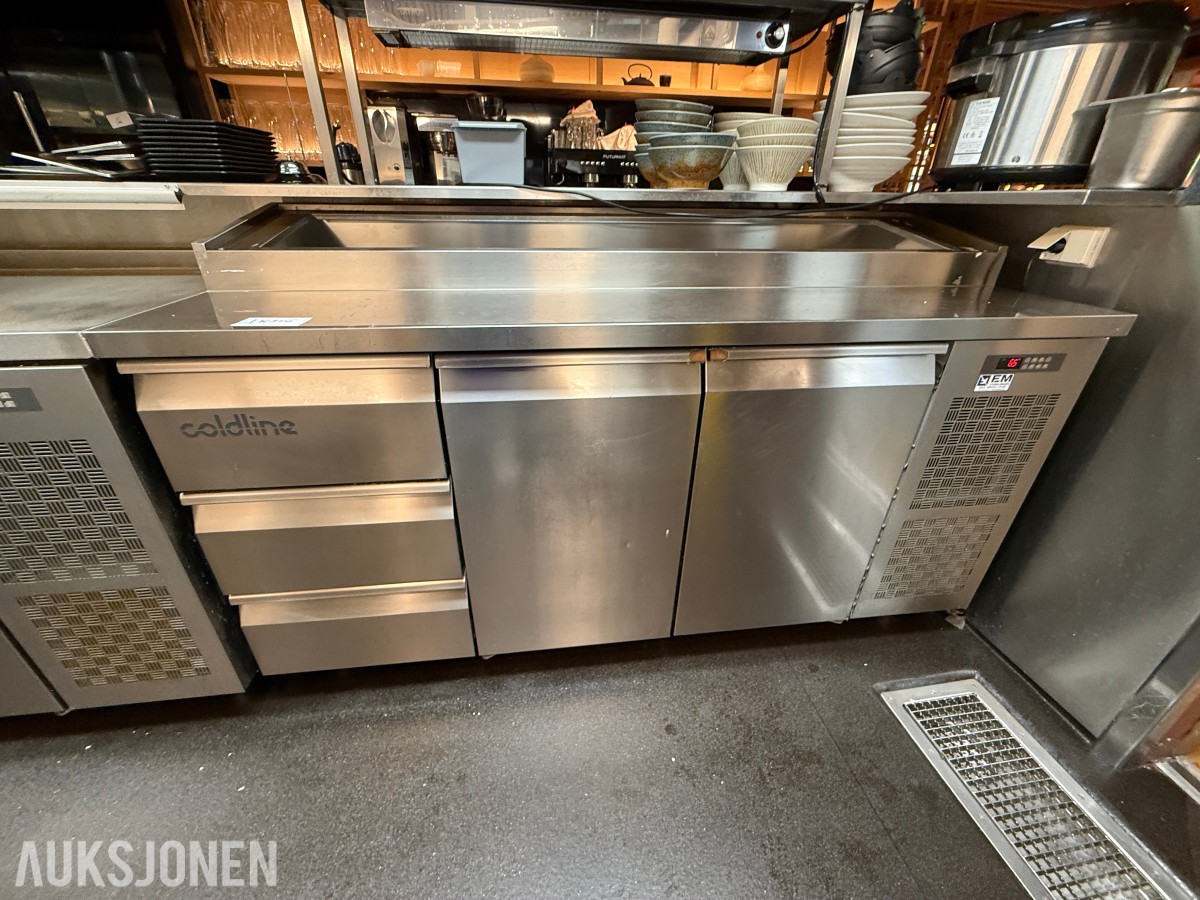Coldline TA13/1B-760 profesjonell frysebenk – 2 dører