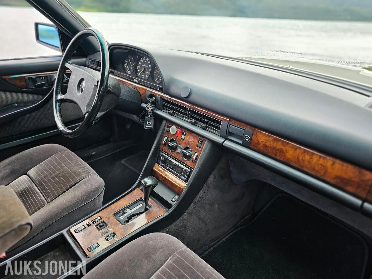 1986 Mercedes-Benz 500 SEC