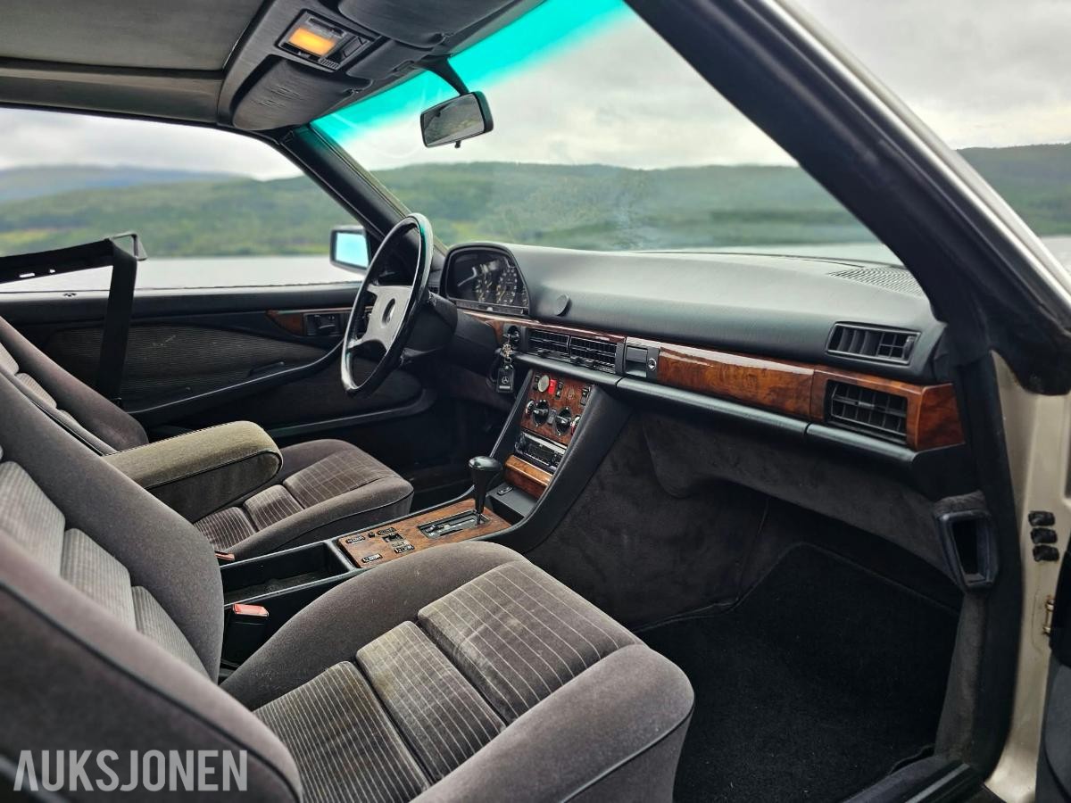 1986 Mercedes-Benz 500 SEC
