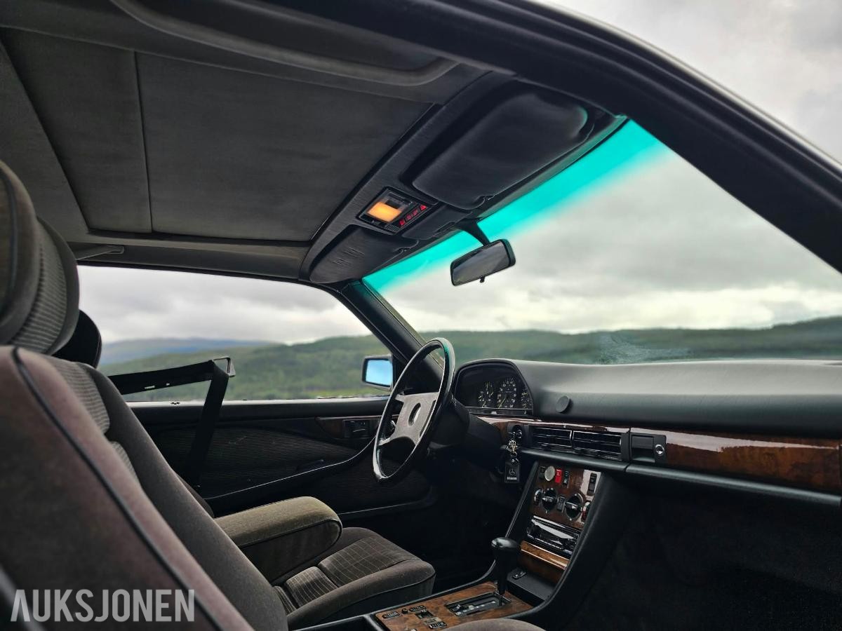 1986 Mercedes-Benz 500 SEC