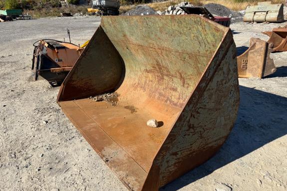 GJERSTAD MEKK 250CM SKUFFE MED BMFESTE