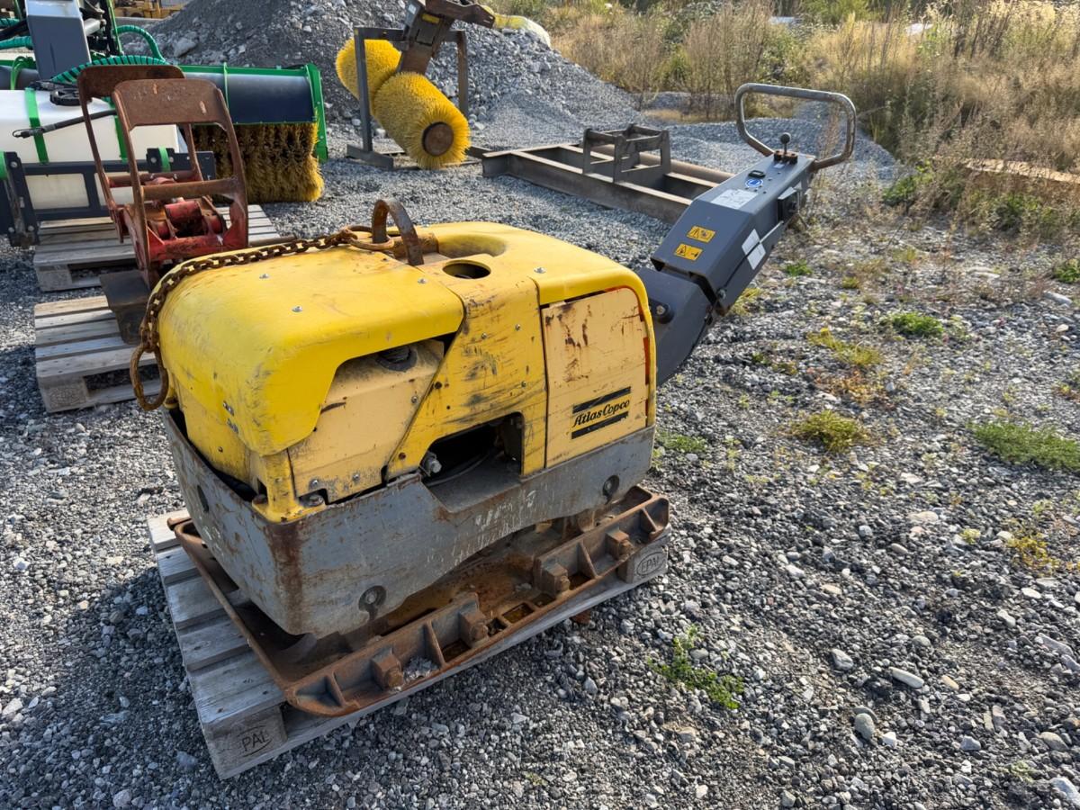 2015 Atlas Copco LH700 vibroplate