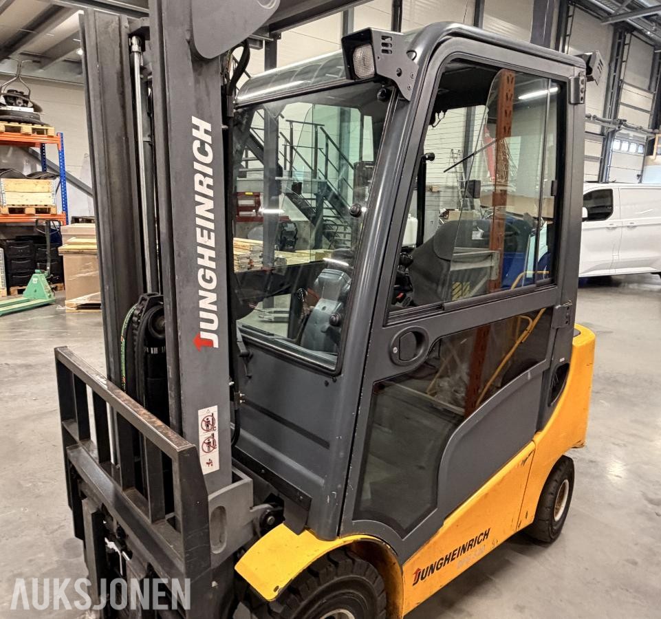 2007 Jungheinrich DFG320 - Kun 1205 timer