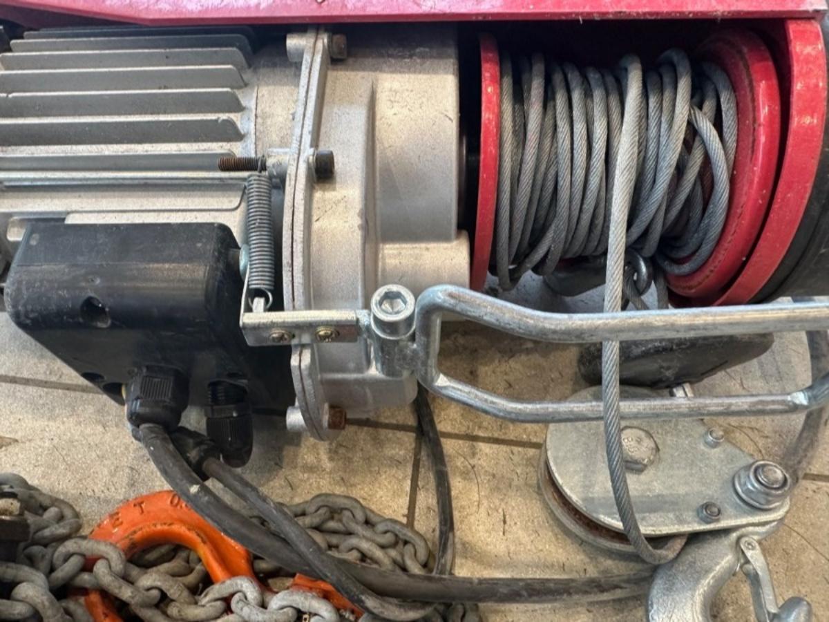Hamron HGS 800 elektrisk vaierløfter 400/800 kg med kjettingtalje