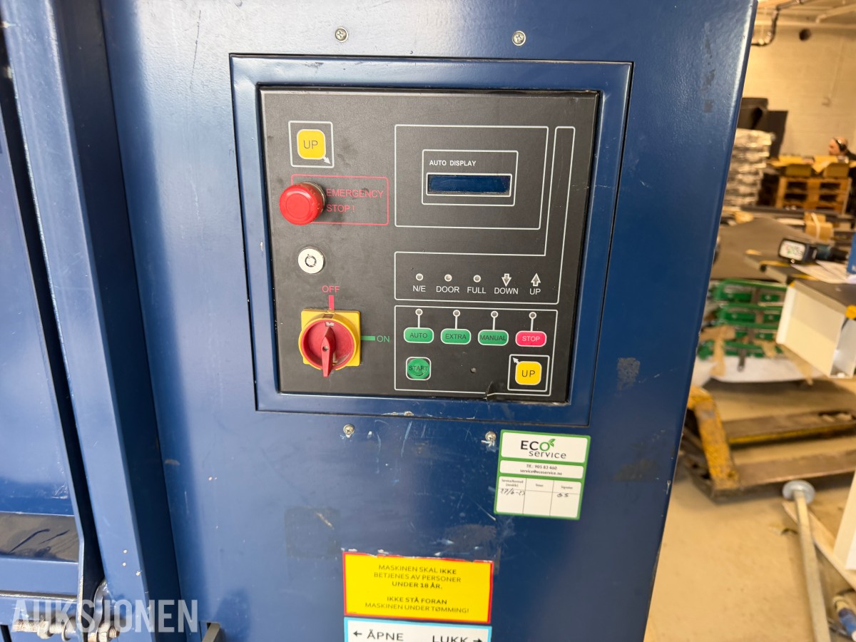 EnviroPac E-03 vertikal ballepresse / avfallspresse