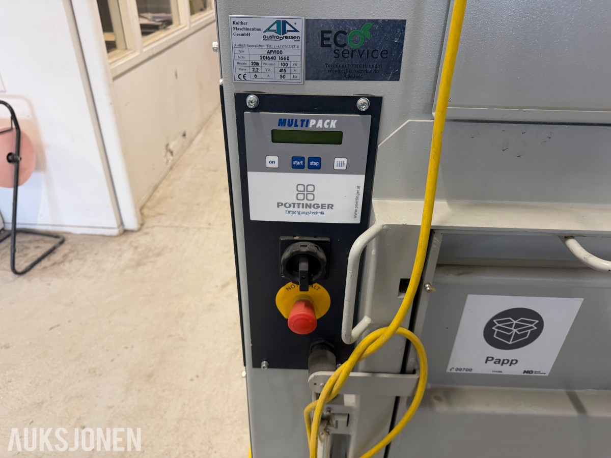 2016 Austropressen APV 100 vertikal ballepresse