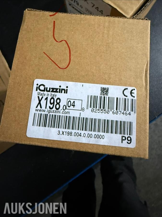 Stort parti iGuzzini kvalitetsbelysning – LED – ubrukt/nye i originalemballasje
