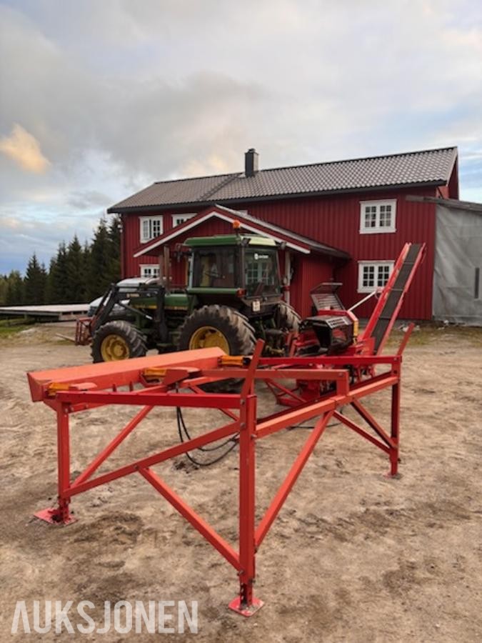 2006 Hakki Pilke 2X vedmaskin med Duun ST2440 hydraulisk 