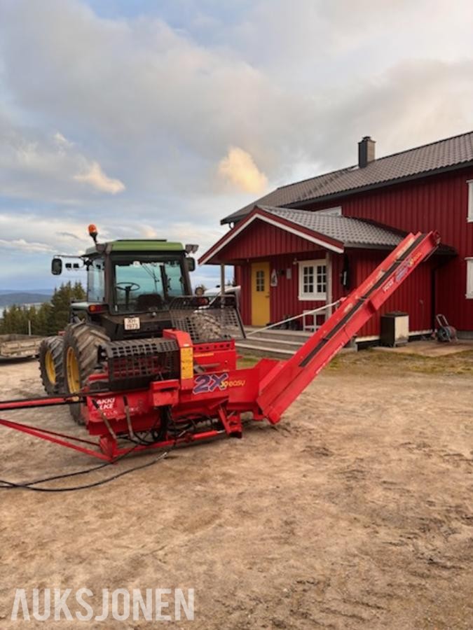2006 Hakki Pilke 2X vedmaskin med Duun ST2440 hydraulisk 