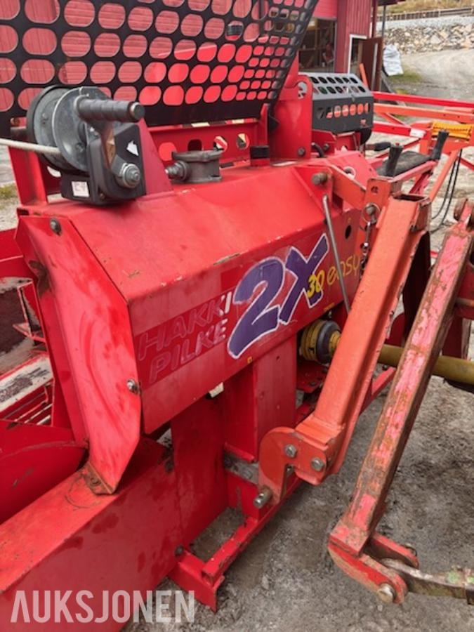 2006 Hakki Pilke 2X vedmaskin med Duun ST2440 hydraulisk 