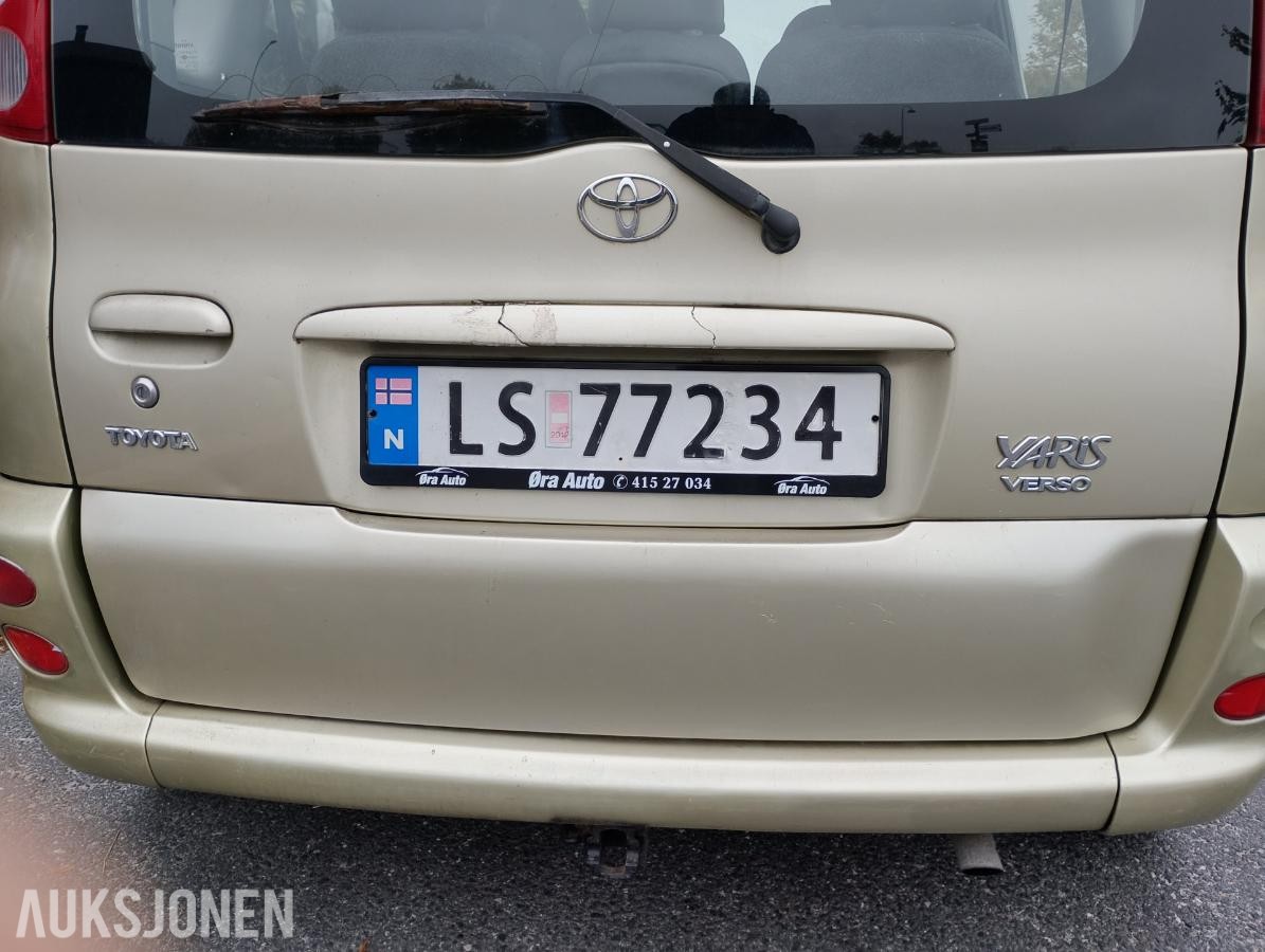 2001 Toyota Yaris Verso 1.3 86hk automat eu ok 07.2027 