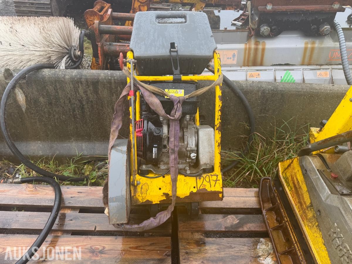 Wacker Neuson BFS1350 asfaltsag, Honda GX390, repobjekt