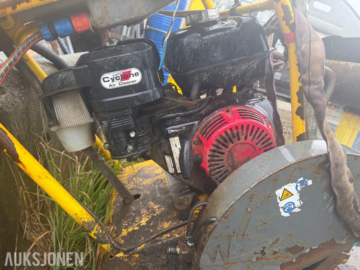 Wacker Neuson BFS1350 asfaltsag, Honda GX390, repobjekt