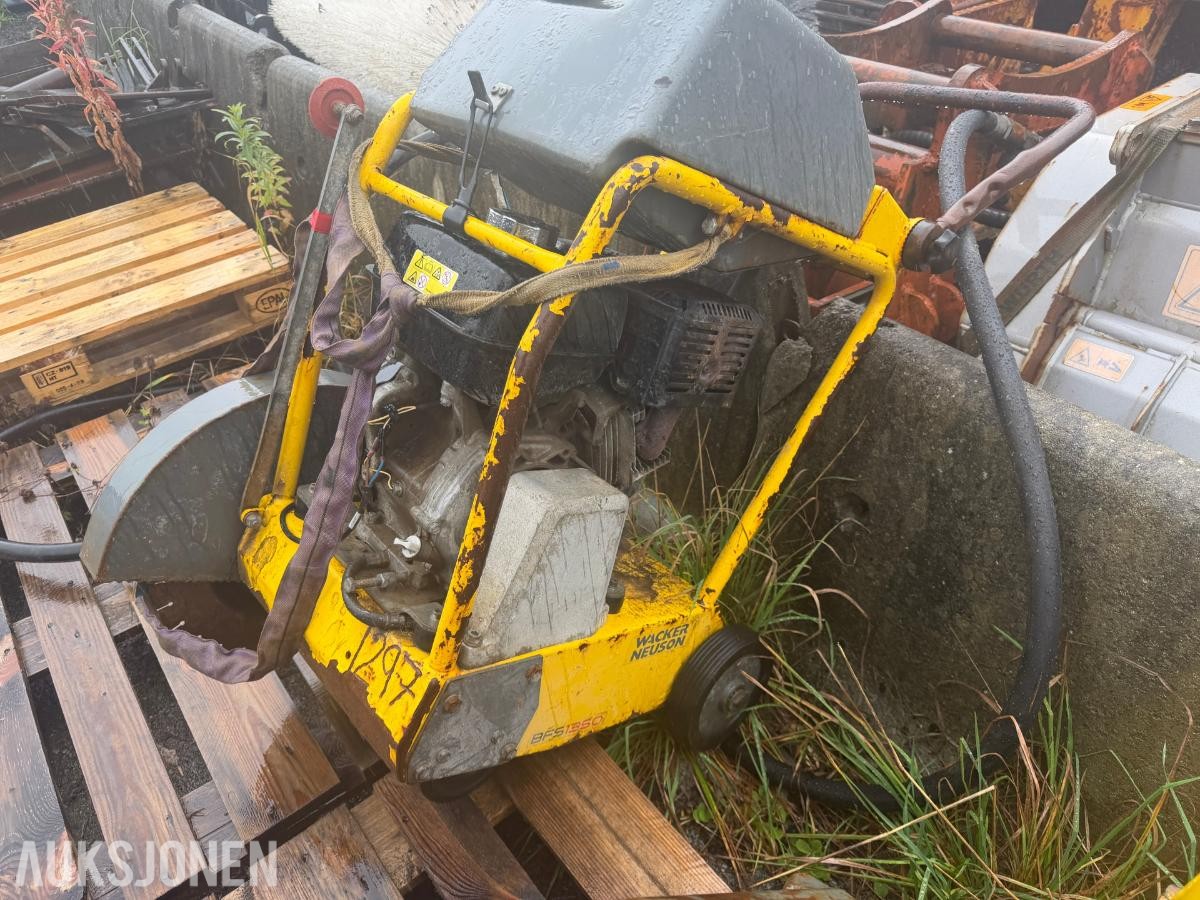 Wacker Neuson BFS1350 asfaltsag, Honda GX390, repobjekt