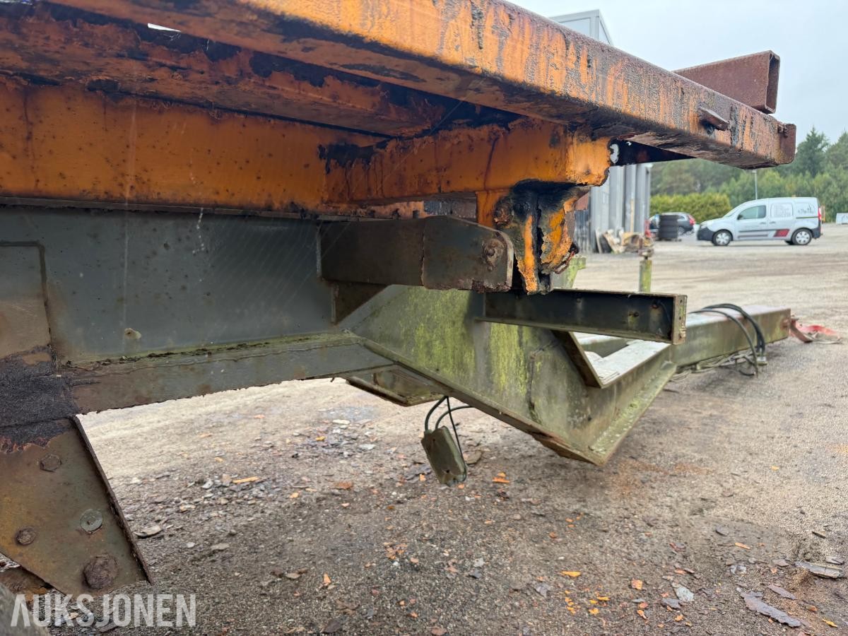 Istrail 2-akslet lastebilhenger – uregistrert – omfattende rust