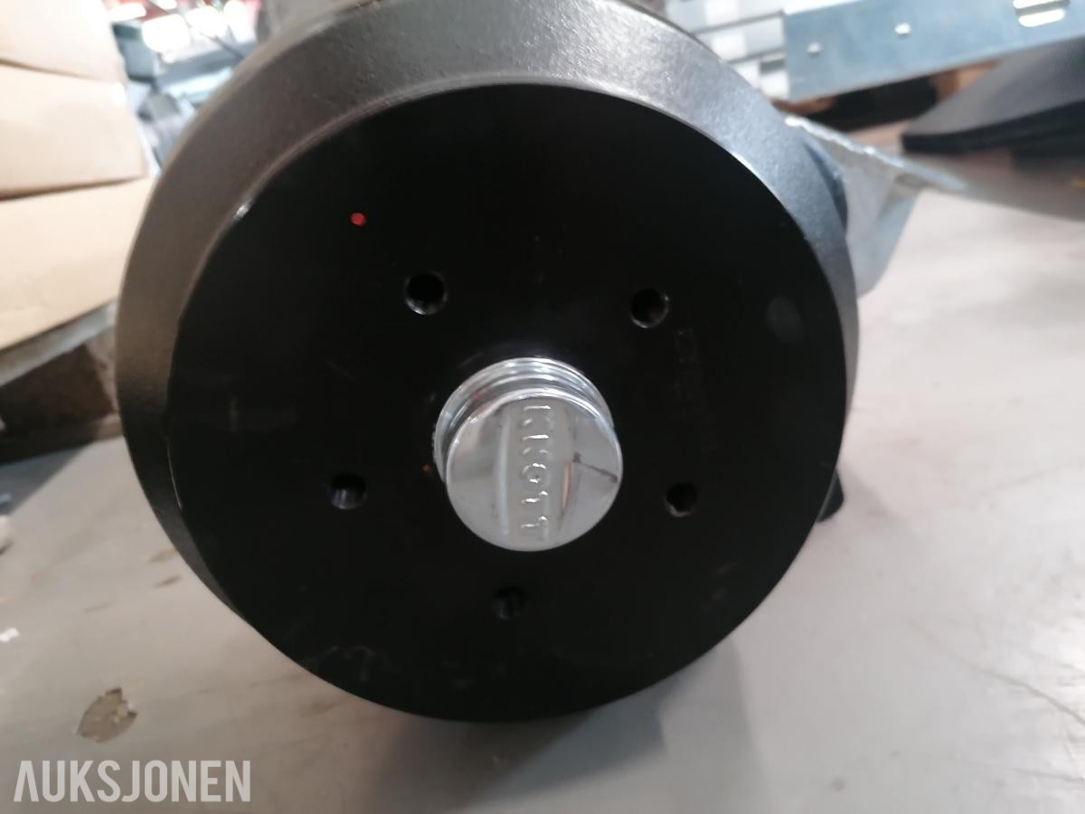 1 stk helt ny 1800 kg Knott aksling, 5/112