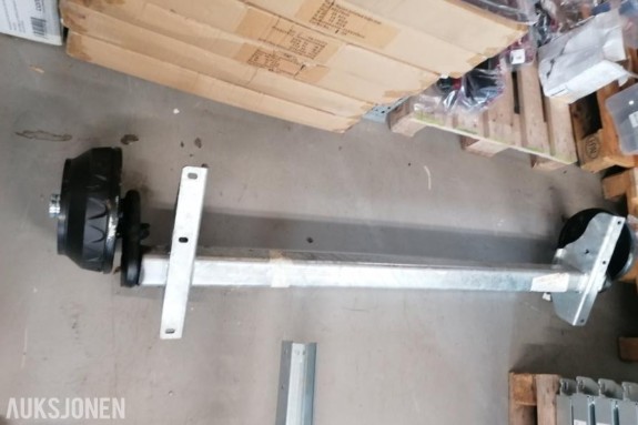 1 stk helt ny 1800 kg Knott aksling, 5/112 