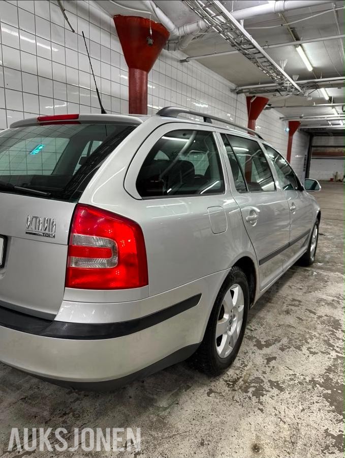 2007 Skoda Octavia 1.9 Diesel 105hk Automat, Cruisekontroll, Hengerfeste