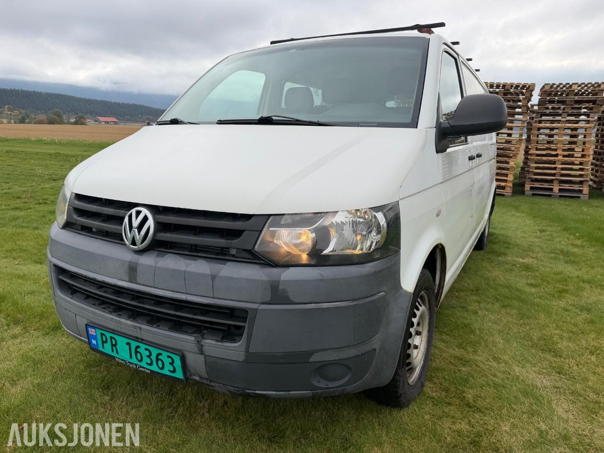 2010 Volkswagen Transporter 2.0 102hk  hengerfeste s+v dekk 