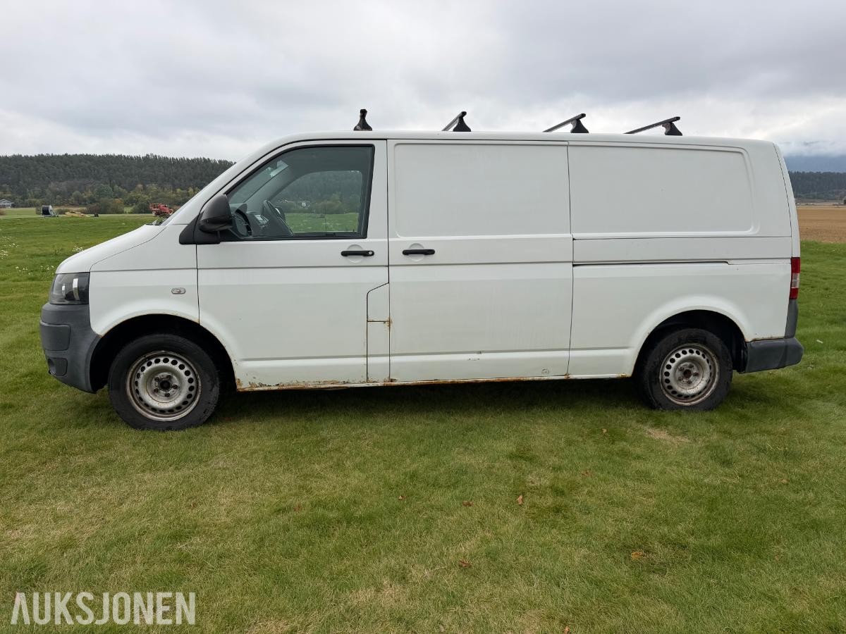 2010 Volkswagen Transporter 2.0 102hk  hengerfeste s+v dekk 