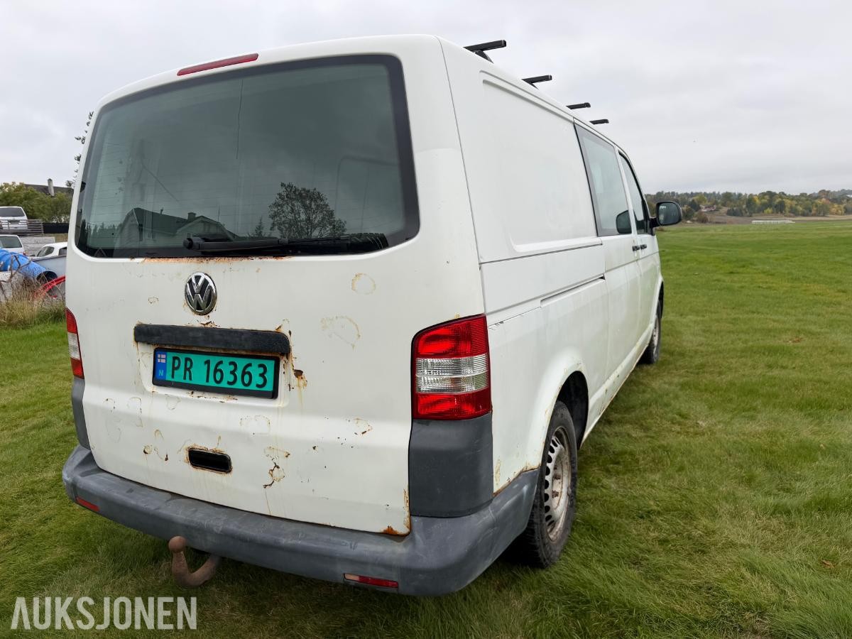 2010 Volkswagen Transporter 2.0 102hk  hengerfeste s+v dekk 