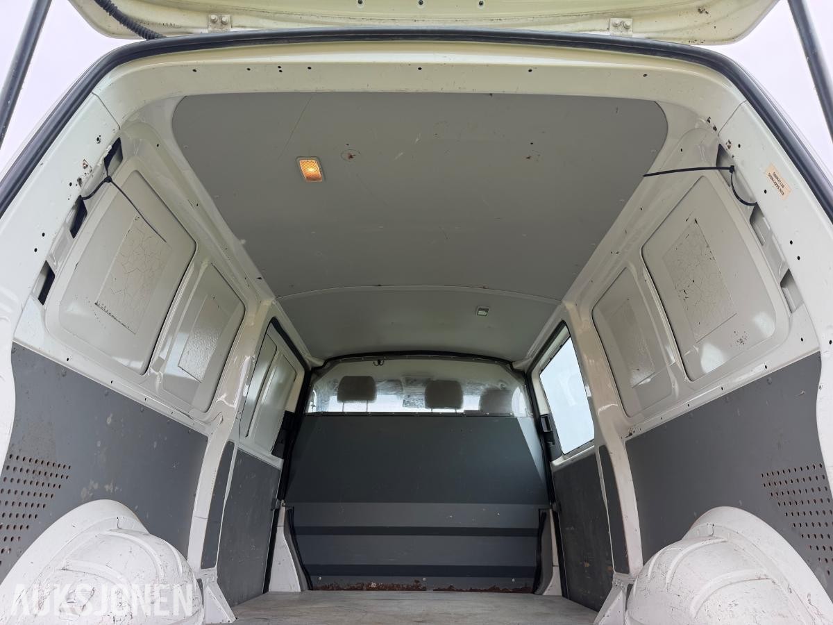 2010 Volkswagen Transporter 2.0 102hk  hengerfeste s+v dekk 