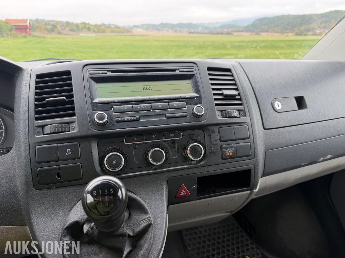 2010 Volkswagen Transporter 2.0 102hk  hengerfeste s+v dekk 