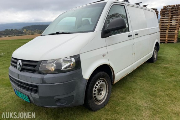 2010 Volkswagen Transporter 2.0 102hk  hengerfeste s+v dekk 