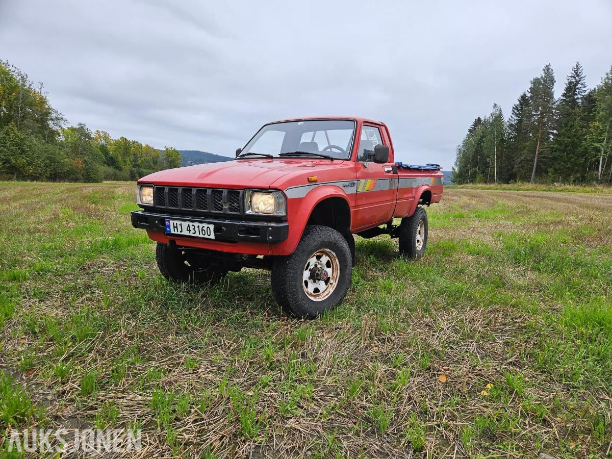 1983 Toyota HiLux 2.0 Bensin EU ok til 03.2027