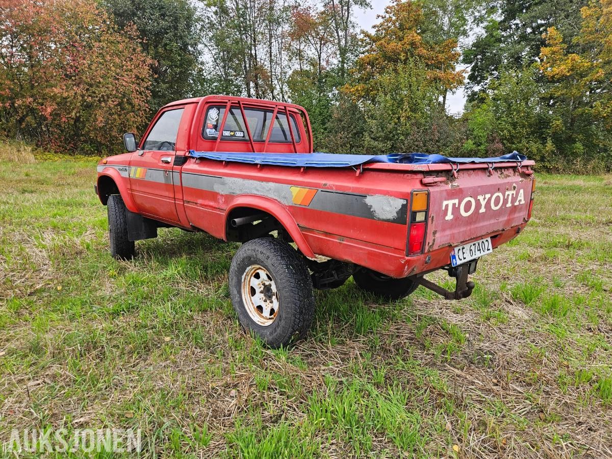 1983 Toyota HiLux 2.0 Bensin EU ok til 03.2027