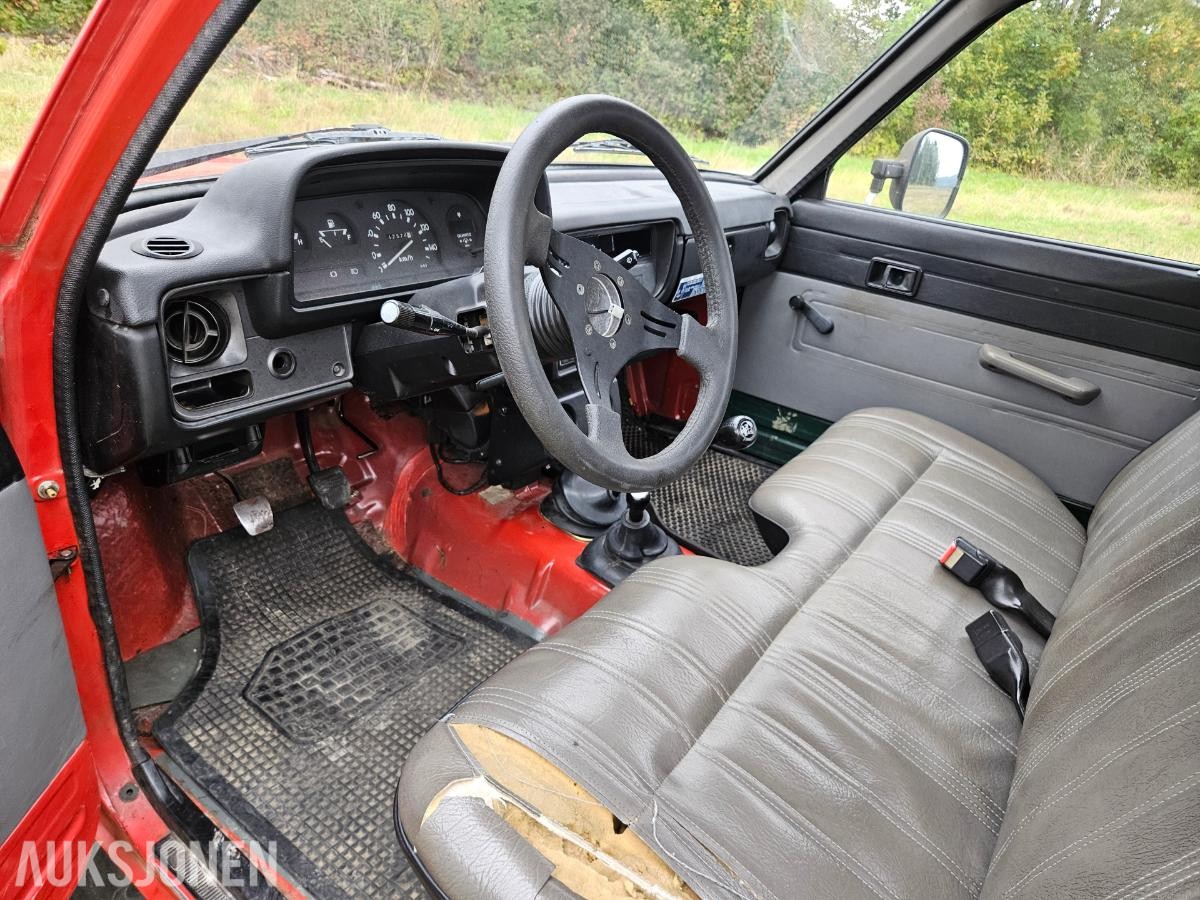 1983 Toyota HiLux 2.0 Bensin EU ok til 03.2027