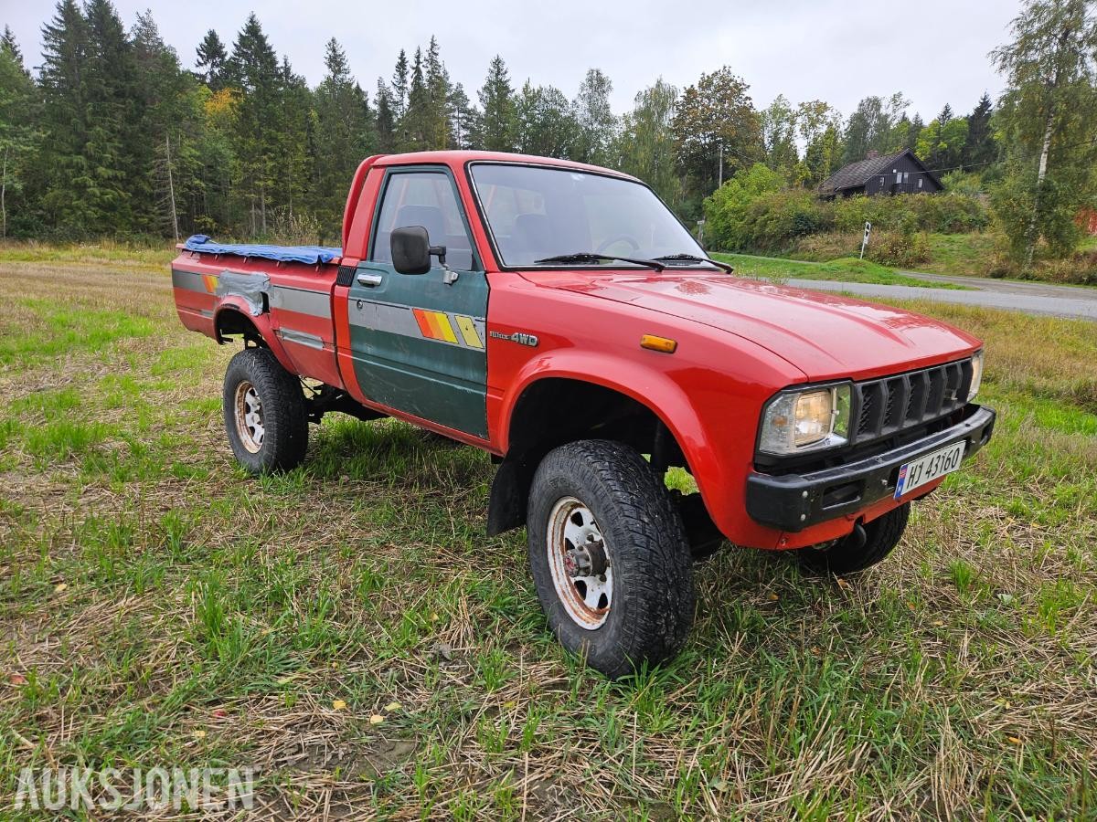 1983 Toyota HiLux 2.0 Bensin EU ok til 03.2027