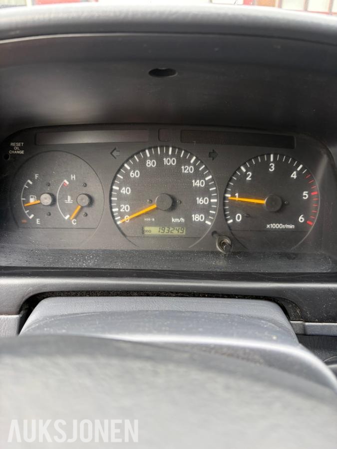 2007 Toyota HiAce, HIACE 2.5-117 D 4WD, 193249km