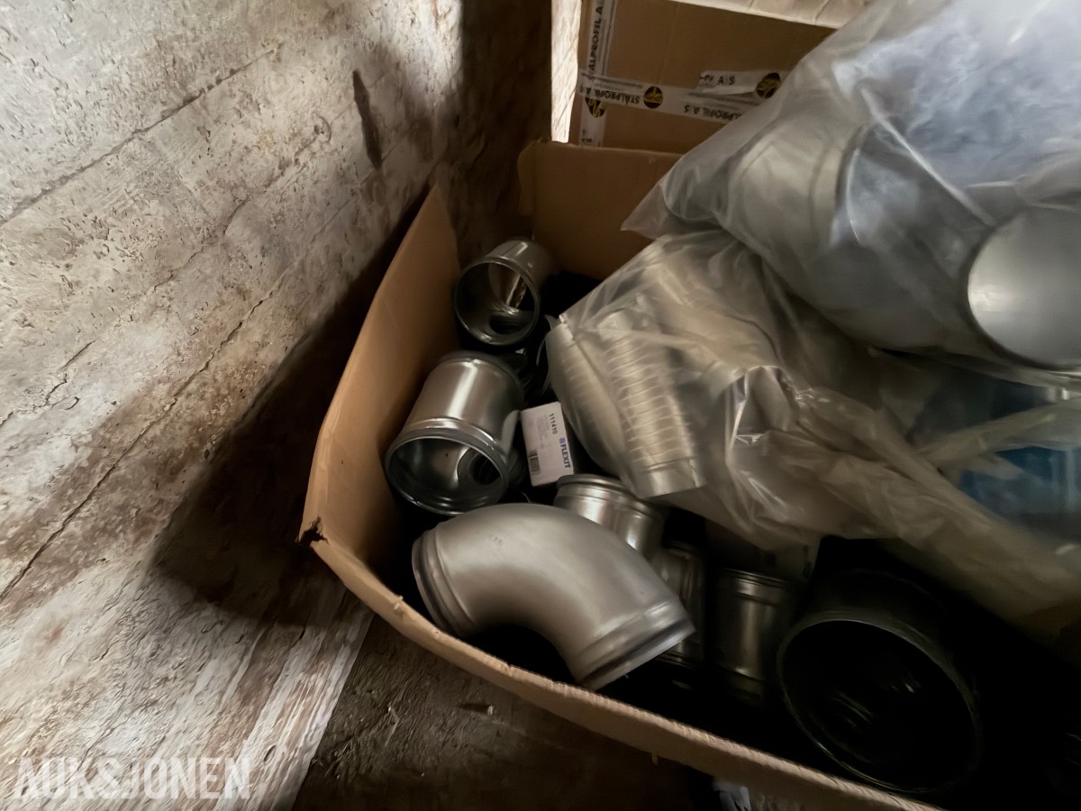 Flexit 3 paller med mye ventilasjonsdeler - nytt/overskudd fra prosjekt