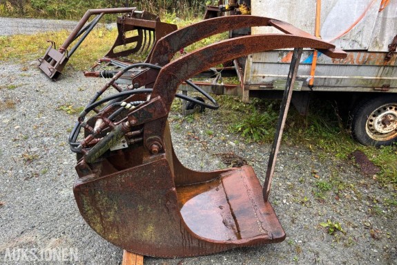 Hjemmelaget Skuffe med hydraulisk klype og S40-feste –  Bredde ca. 66 cm