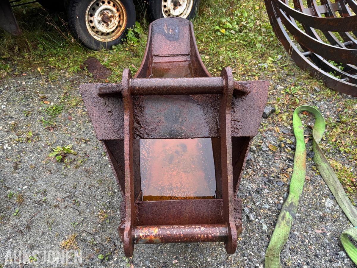 Smalskuff med S50-feste – ca 29 cm bredde ved lippe