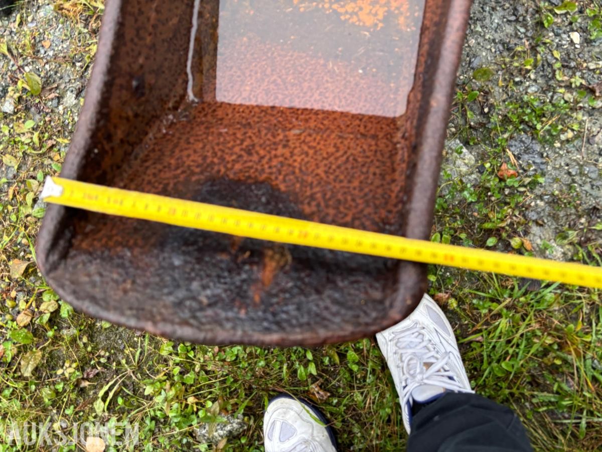 Smalskuff med S50-feste – ca 29 cm bredde ved lippe