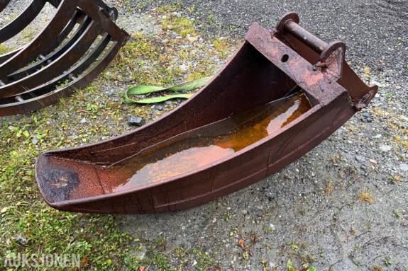 Smalskuff med S50-feste – ca 29 cm bredde ved lippe