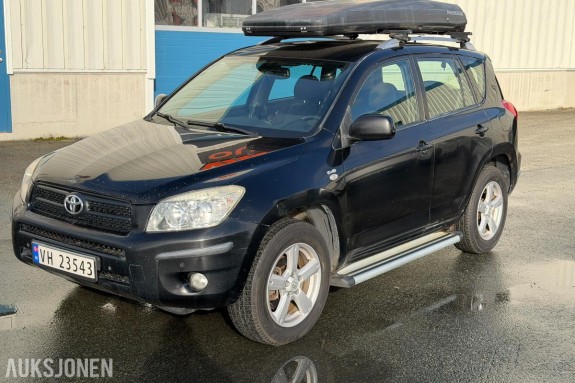 2007 Toyota RAV4 2.2 136hk  4WD SKIBOKS S+V DEKK EU OK 08.2028 