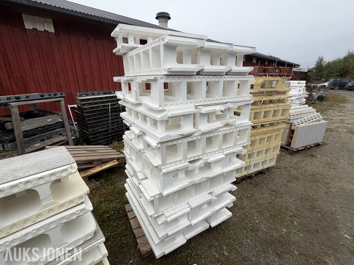 Sundolitt/Vartdal Ringmurselementer og veggforskalingselementer - stort parti