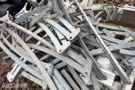 Beslag til byggjerder til sikringsmateriell