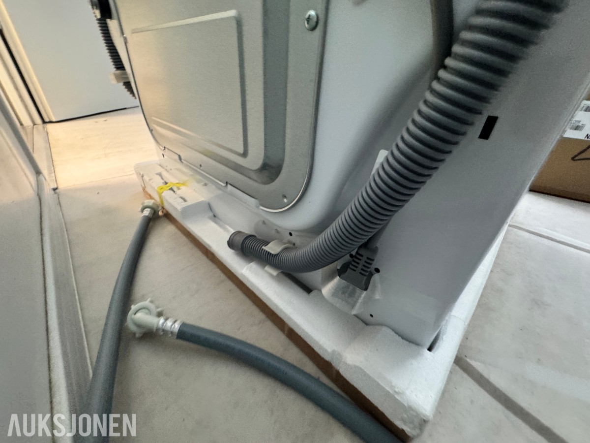 Ny LG Vaskemaskin FV94ENS2WN + Brukt Point oppvaskmaskin følger med