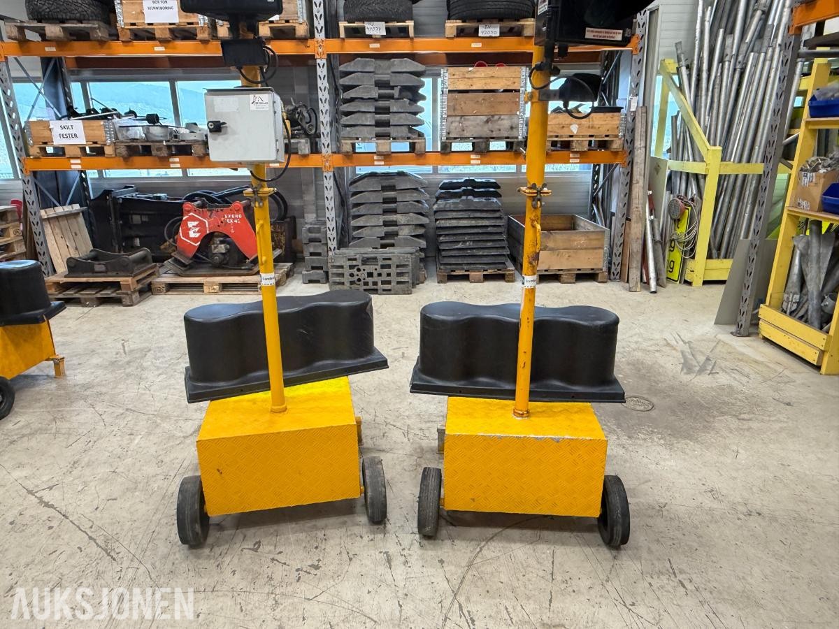 Trafikklys 2stk med SMS varsling