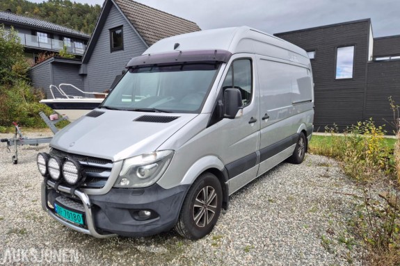 2015 Mercedes-Benz Sprinter, 316 CDI/37, Automat, Cruisekontroll, Hengerfeste, Ryggekamera, S+V dekk, Isolert varerom, Soveplass 