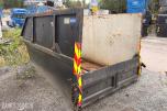 Parti med 18 stk. avfallscontainere 5–10 m³ – åpne og lukkede